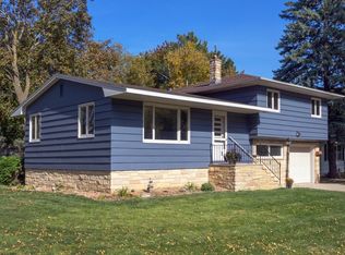 1022 13th Ave SW, Willmar, MN 56201