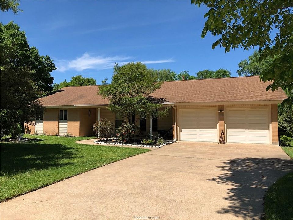 1st image of 1011 Madera Cir