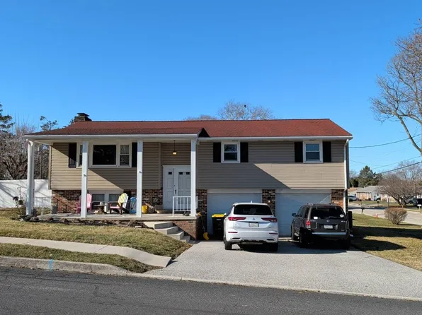 99 Park Heights Blvd, Hanover, PA 17331