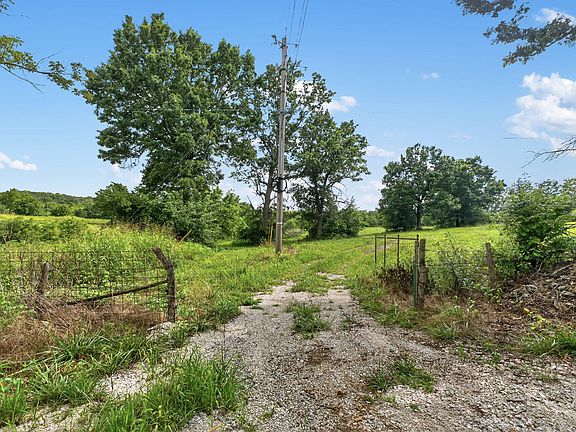 2nd image of 000 N Farm Road 53