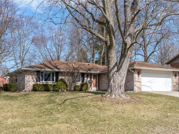 3130 Sandywood Dr, Dayton, OH 45440