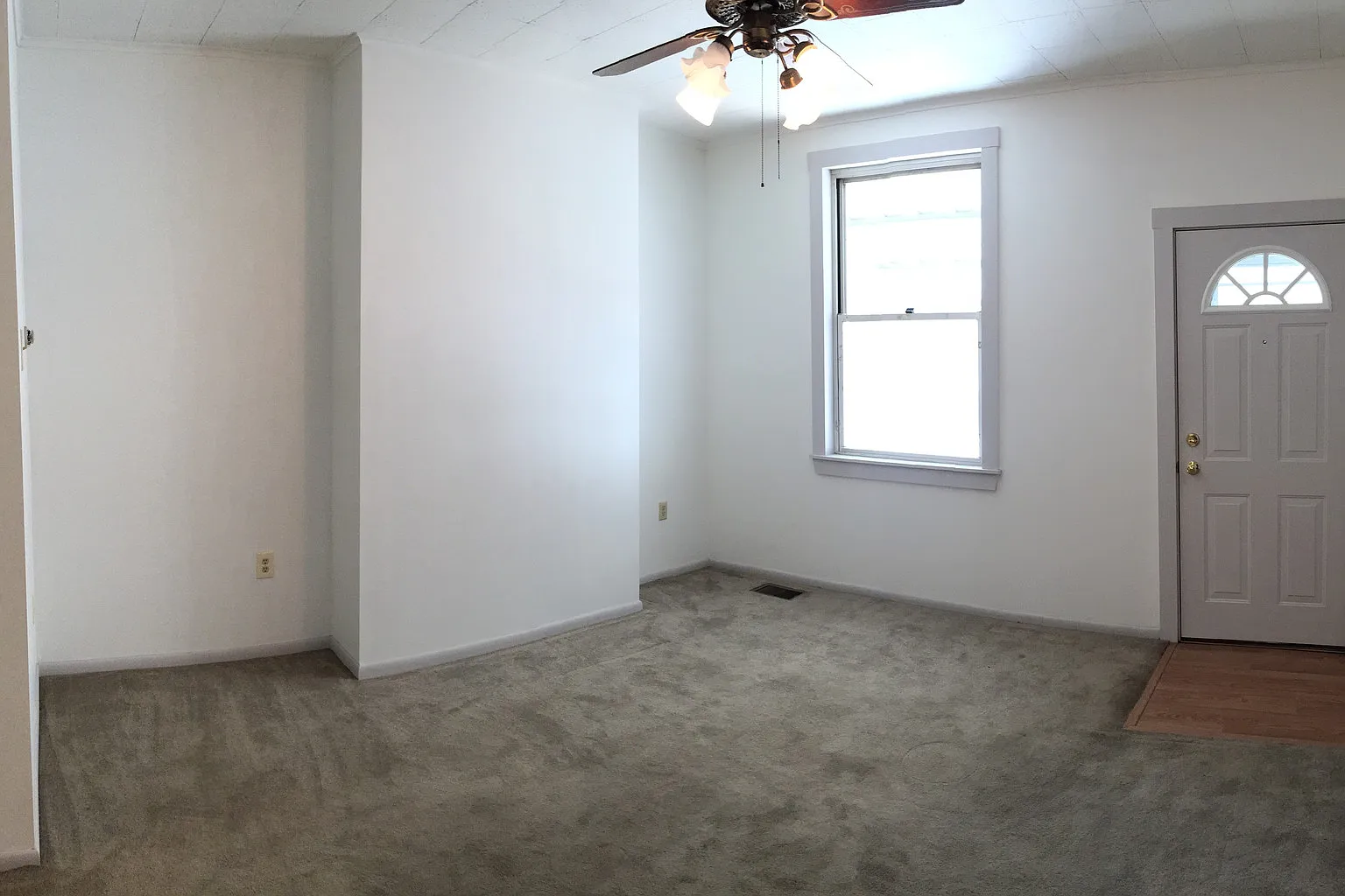 Millvale 1 Bedroom House — Photo 2