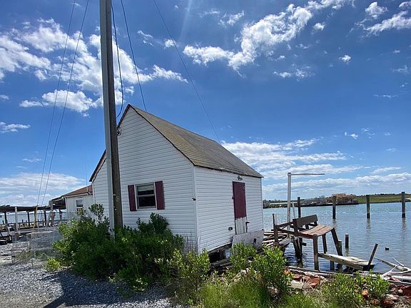 3rd image of 3251 Marsh Rd