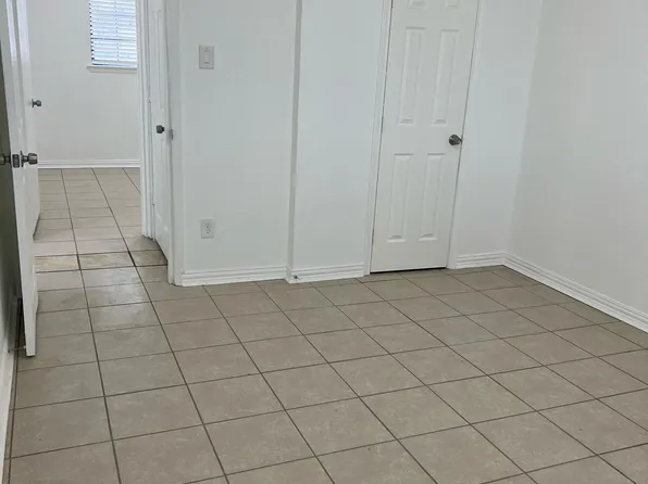 2714 Dewitt St, Irving, TX 75062