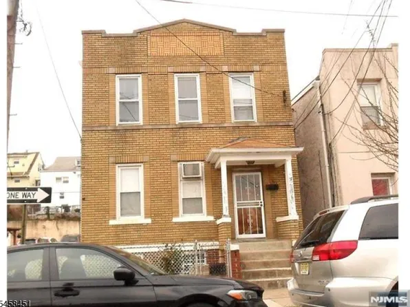 37 Corabelle Ave, Lodi Boro, NJ 07644