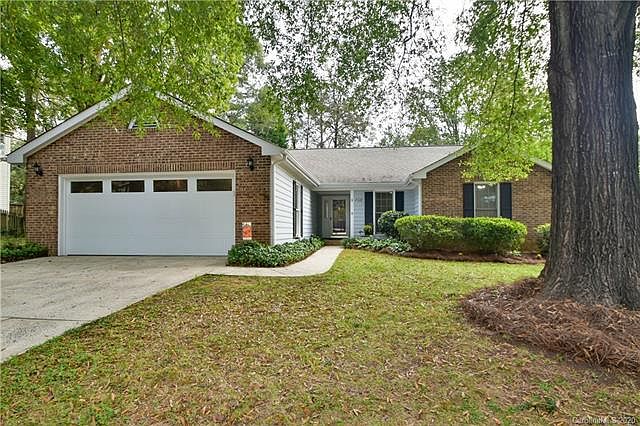 1st image of 2318 Heathershire Ln