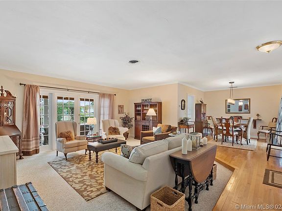 2nd image of 16220 SW 88th Pl