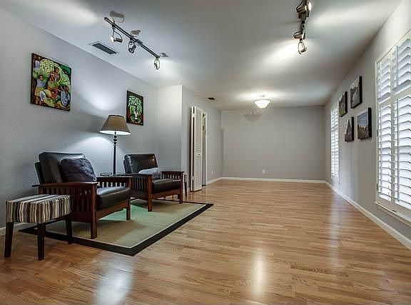 5th image of 3706 Blue Trace Ln