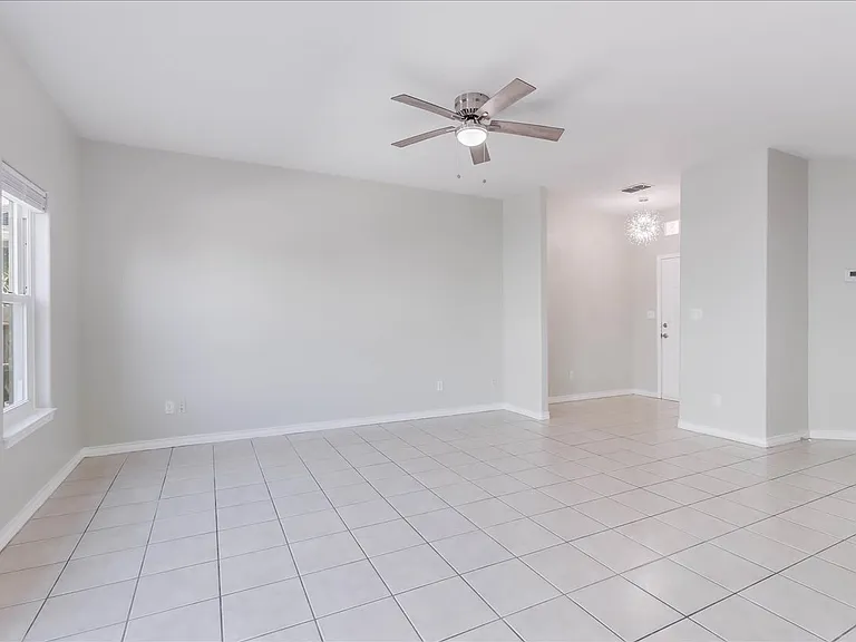 15513 Palmira Ave #B — Photo 9