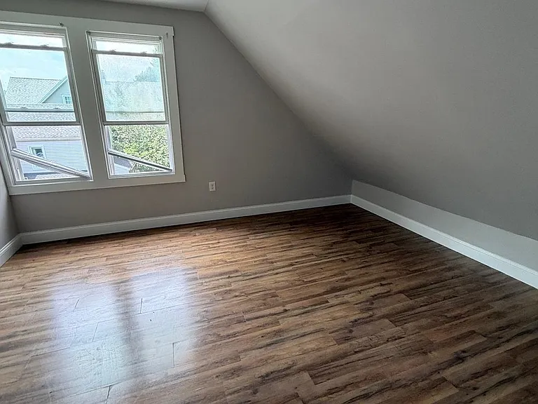 552 Central Ave — Photo 15