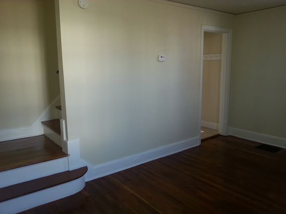 3rd image of 6611 Murray Ave