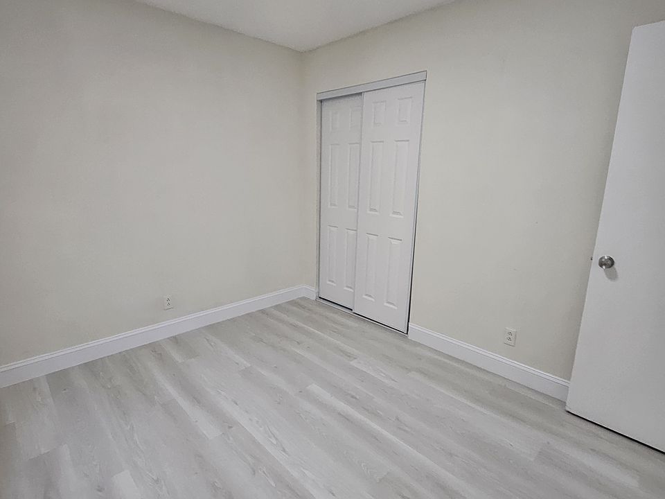 2nd image of 408 NW 2nd Ave APT 1