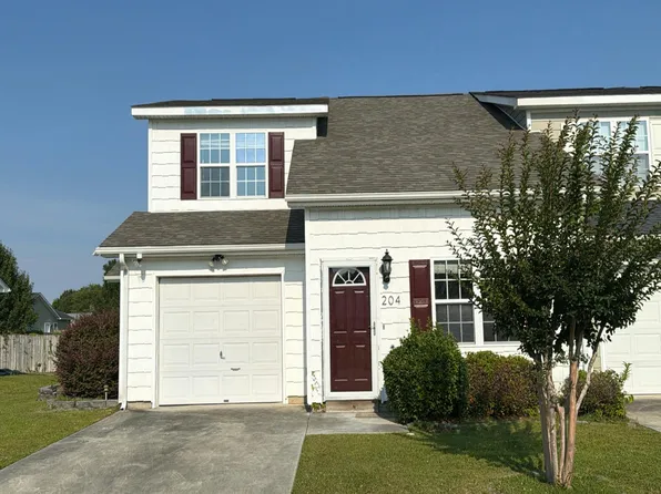 204 Jessie Cir, Hubert, NC 28539