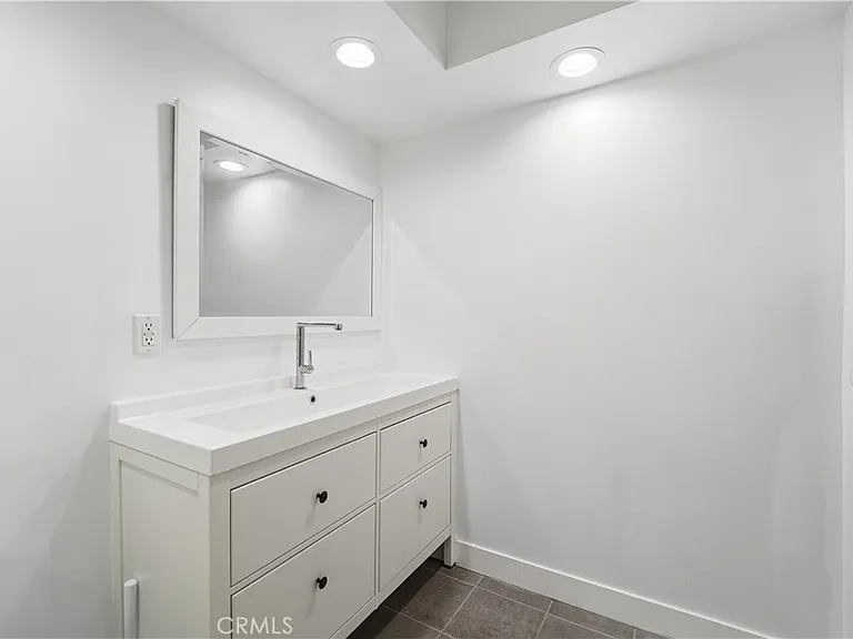 5035 Escobedo Dr — Photo 41