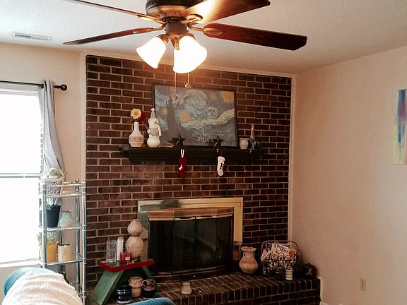 4th image of 2345 Brookview Ct