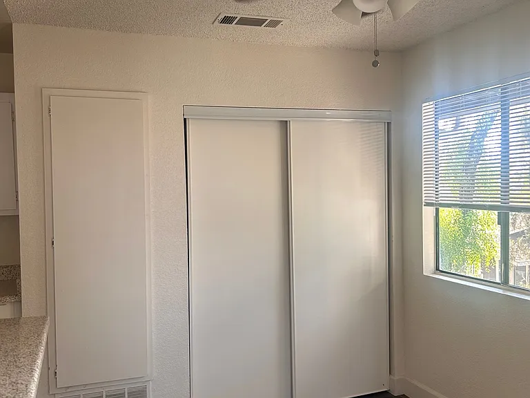 Vantage Point Apartments — Photo 41