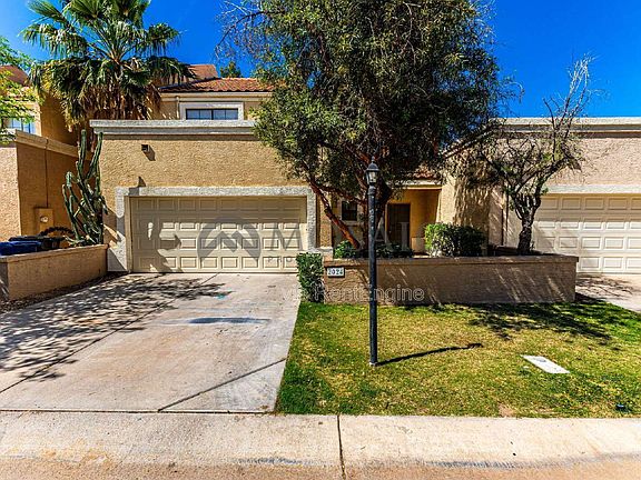 3rd image of 2024 N Sunset Dr