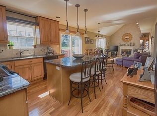 3609 E View Dr, Orefield, PA 18069