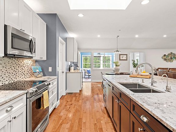 4th image of 7 Danbury Court