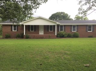 209 Johnston Ave NW, Pikeville, NC 27863
