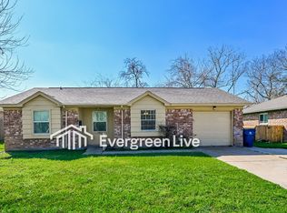 7421 Plover Cir, Texas City, TX 77591