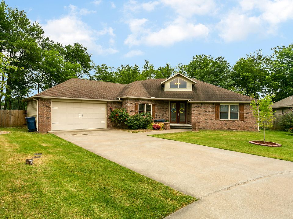 1st image of 504 Maci Ct