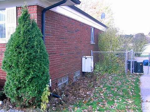 2nd image of 27733 Newport Dr