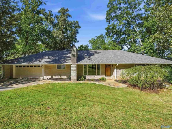 4102 Piedmont Dr SE, Huntsville, AL 35802