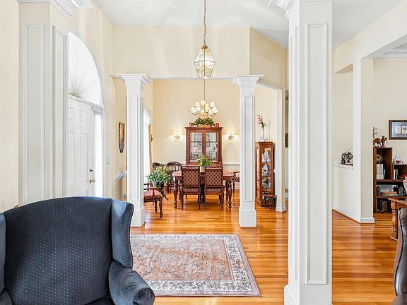 5th image of 1476 Glenbrooke Dr