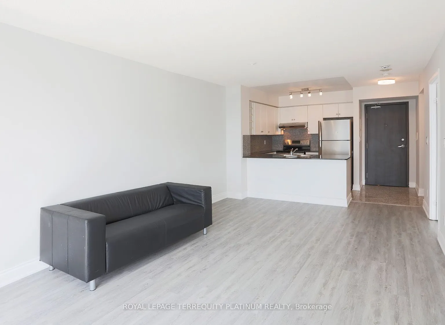 1 bed, $2,400 — Photo 2
