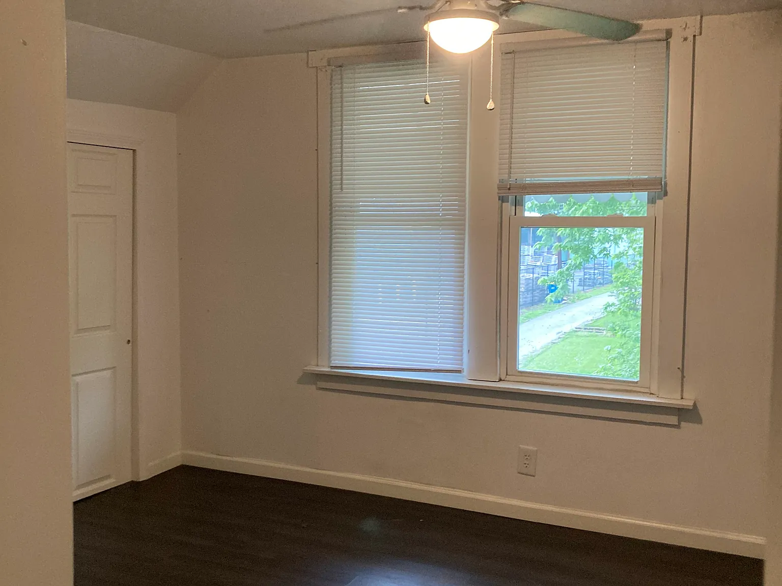 4 bed, 2.5 bath, 1200 sqft, $1,795 — Photo 1