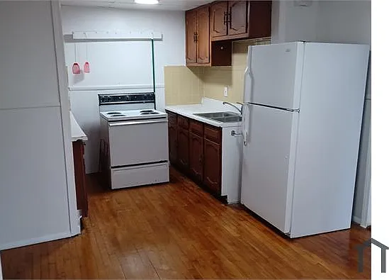2 bed, 1200 sqft, $1,650 — Photo 2