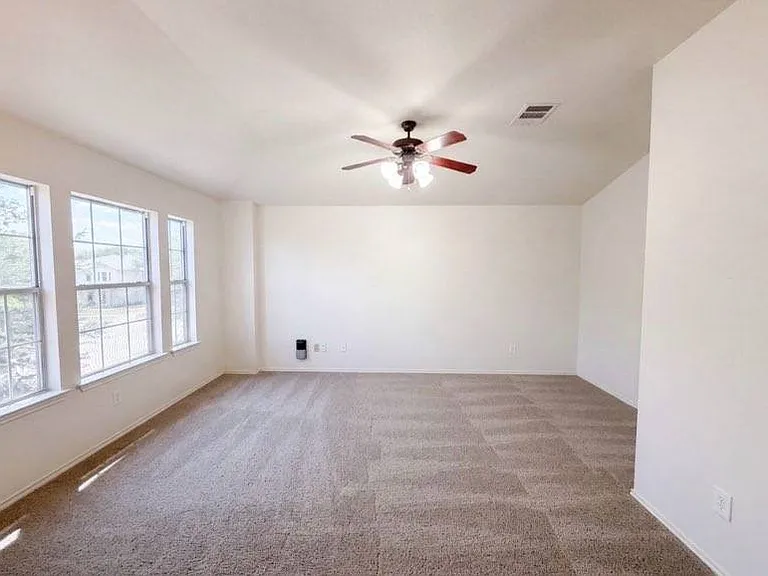 6807 Aquamarine Dr — Photo 6