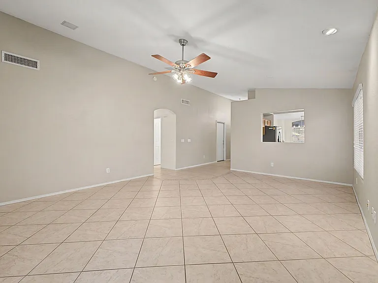 6602 W Desert Hollow Dr — Photo 10
