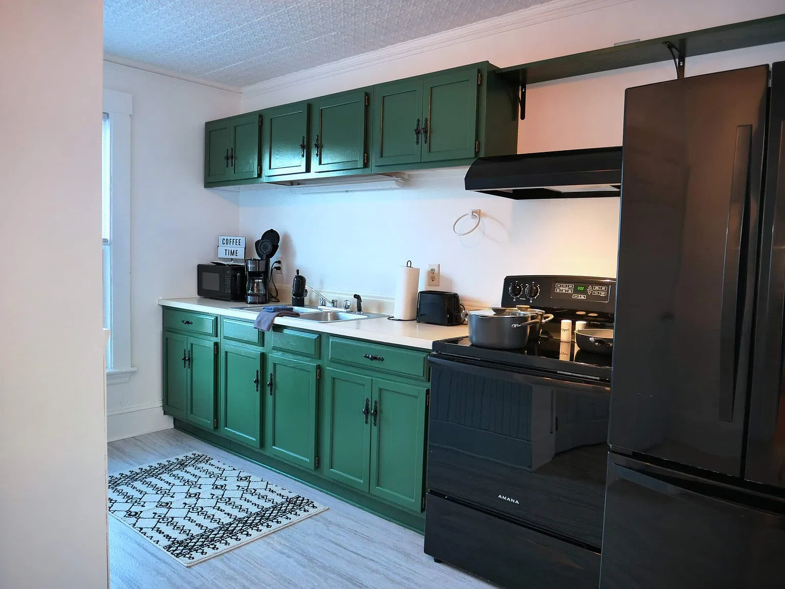1 bed, $1,646 — Photo 3