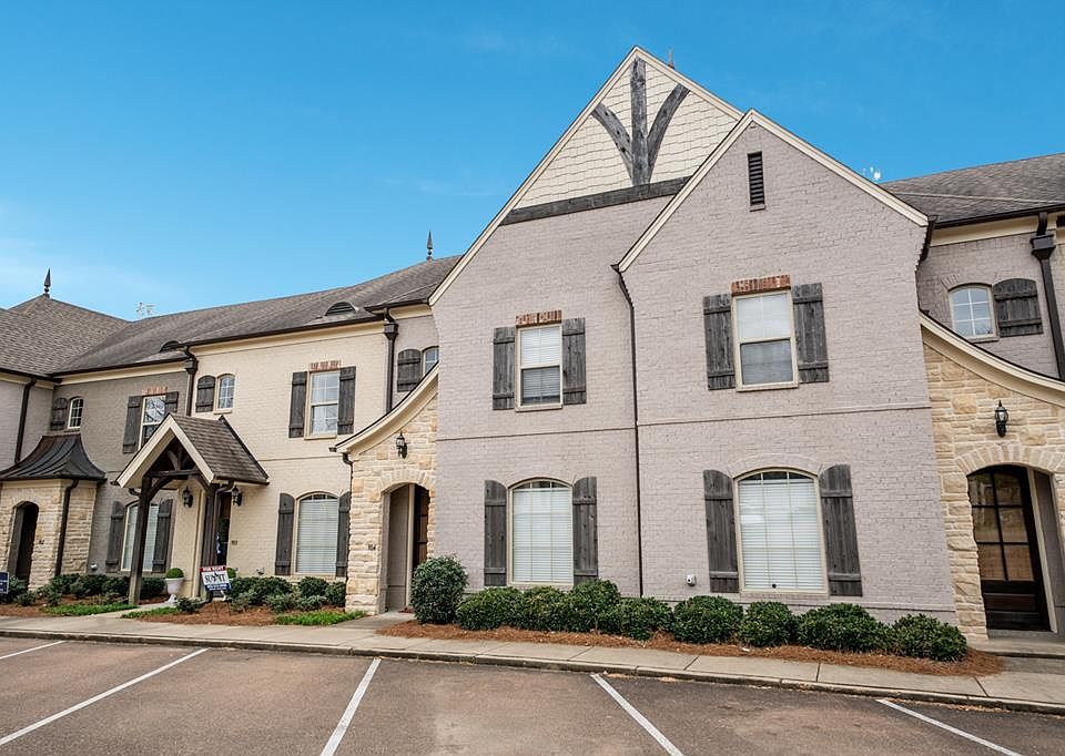 1st image of 103 Farm View Dr APT 904