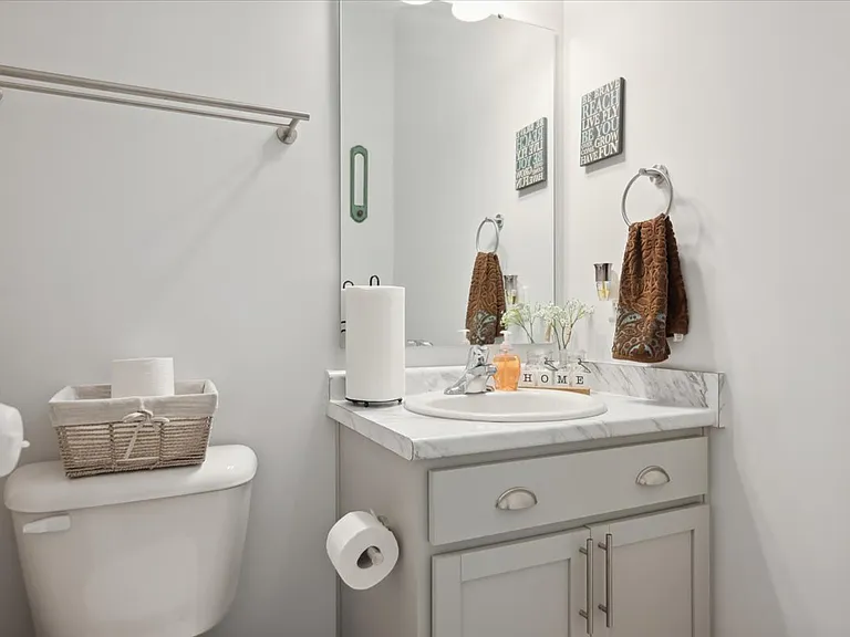 58 Summerhill Dr — Photo 17