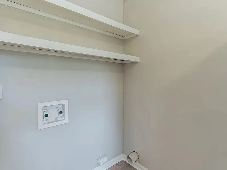 7305 Patterson Rd — Photo 13