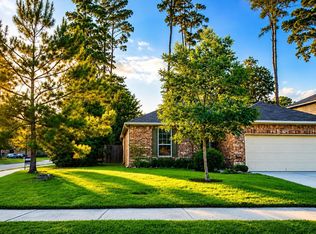 2114 Lost Timbers Dr, Conroe, TX 77304