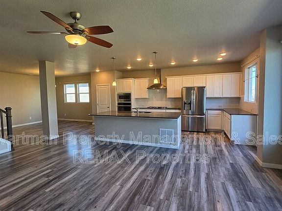 3rd image of 9638 Vistas Park Dr