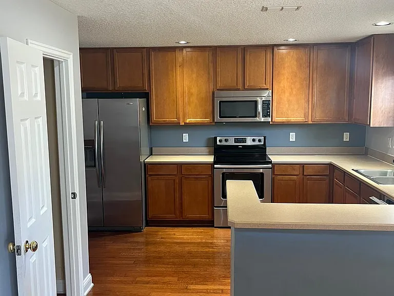 1447 Bitterberry Dr — Photo 10