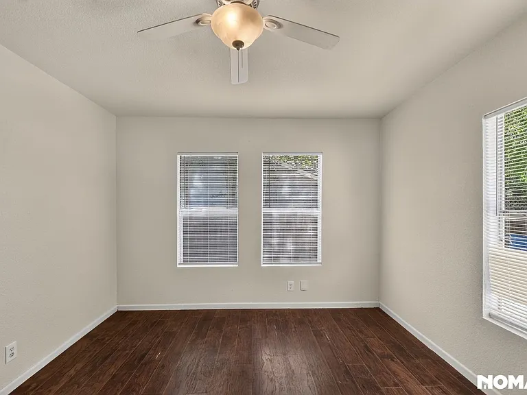1534 Mardell St — Photo 24
