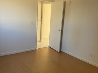 Menlo Ave. - 6, San Diego, CA 92105