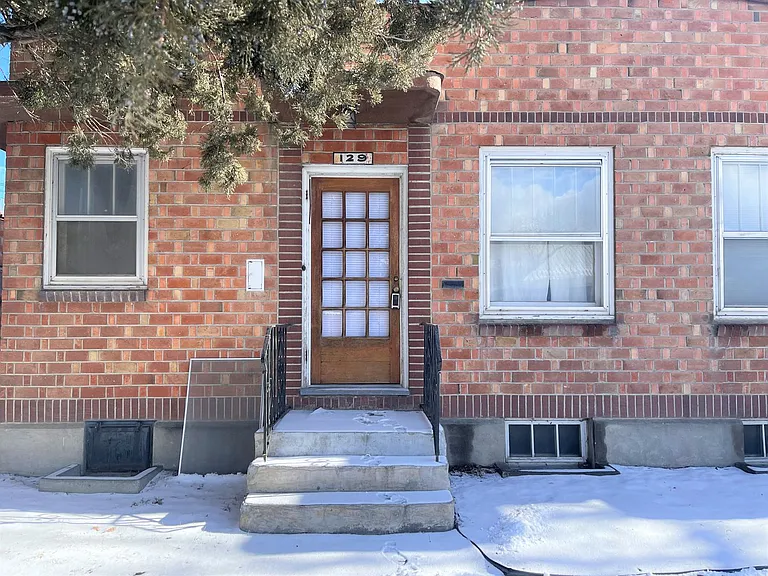 129 Castleford St W — Photo 7