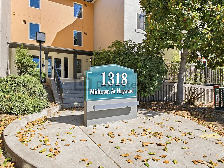 1318 B St #102 — Photo 9