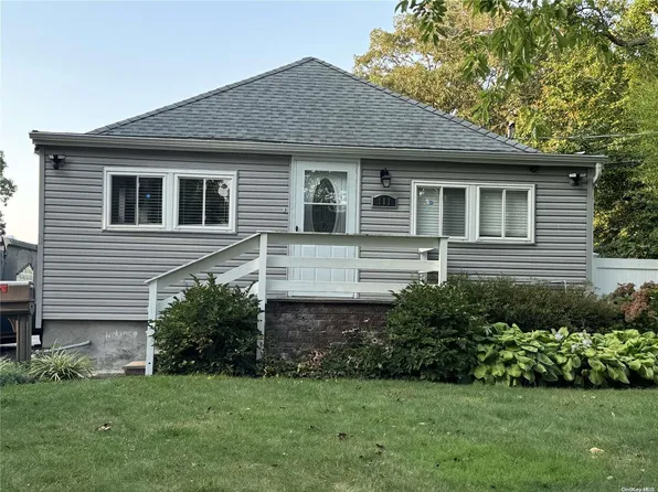 111 King Street, Bay Shore, NY 11706