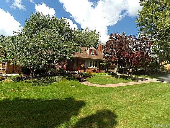 2nd image of 155 High Park Blvd