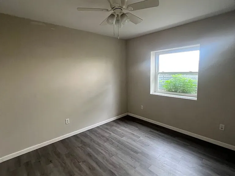 189 W Patterson Ave — Photo 11