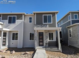 2463 Hannah Ridge Dr, Colorado Springs, CO 80915