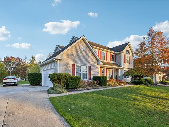 2nd image of 676 Nancy Dr